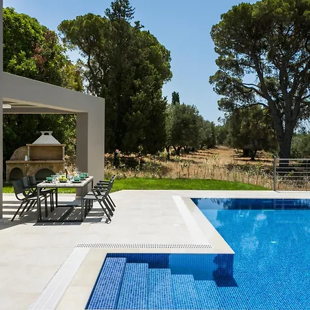 فيلة Escape Kefalonia *